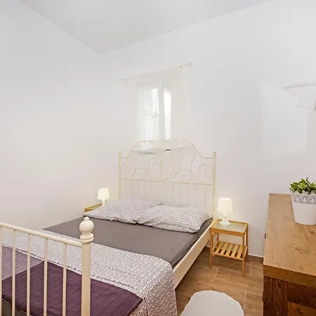 Silva Apartment *